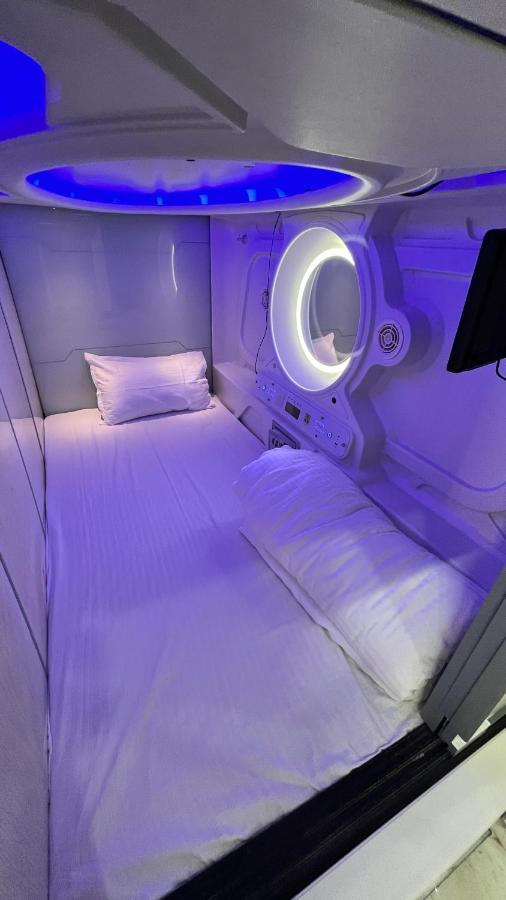 Hotel Astropods Bombay Esterno foto