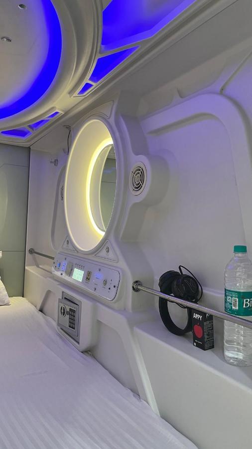 Hotel Astropods Bombay Esterno foto