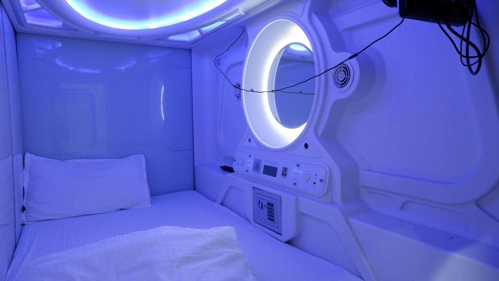 Hotel Astropods Bombay Esterno foto