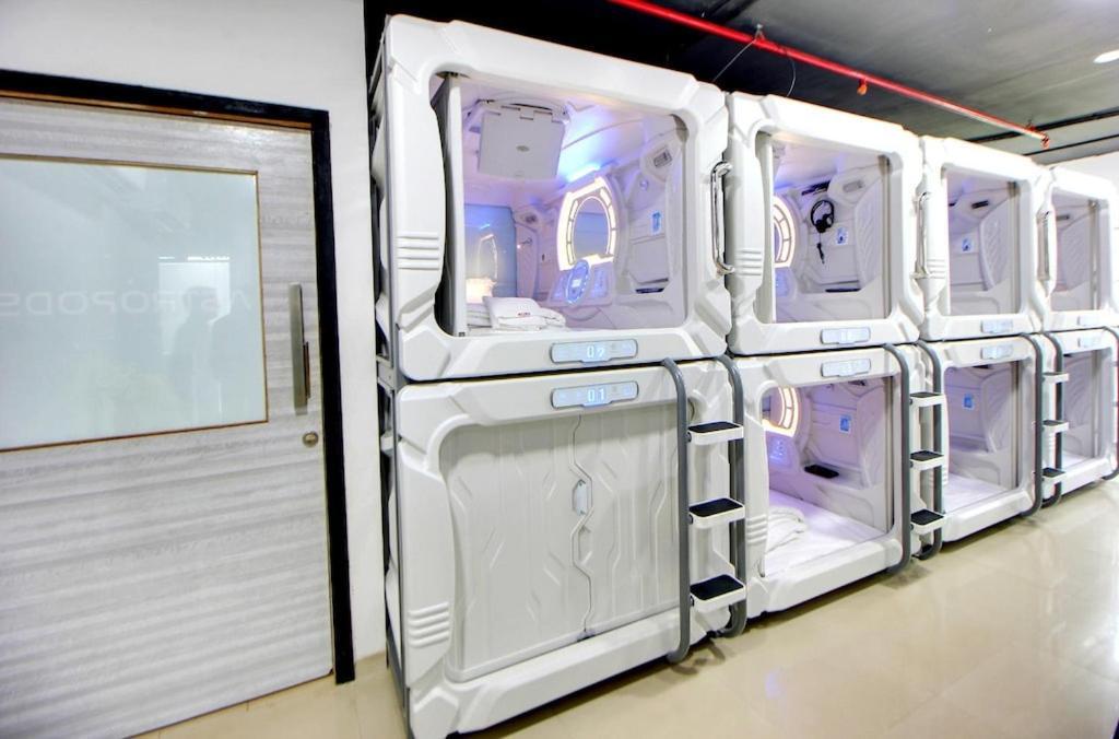 Hotel Astropods Bombay Esterno foto